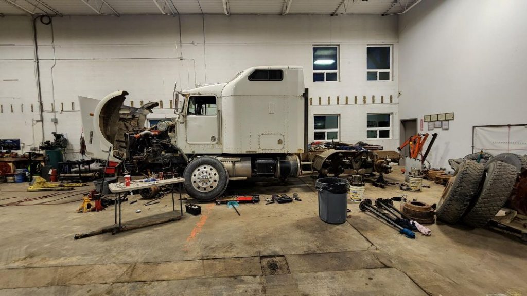 Truck Mechanic Calgary